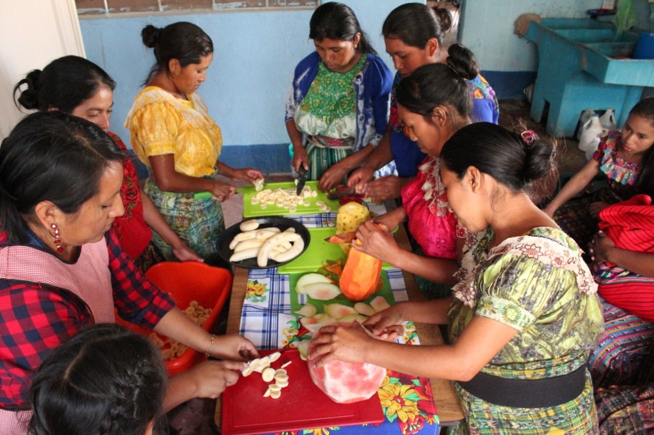 Nutrition demonstration in Arrollo San Juan